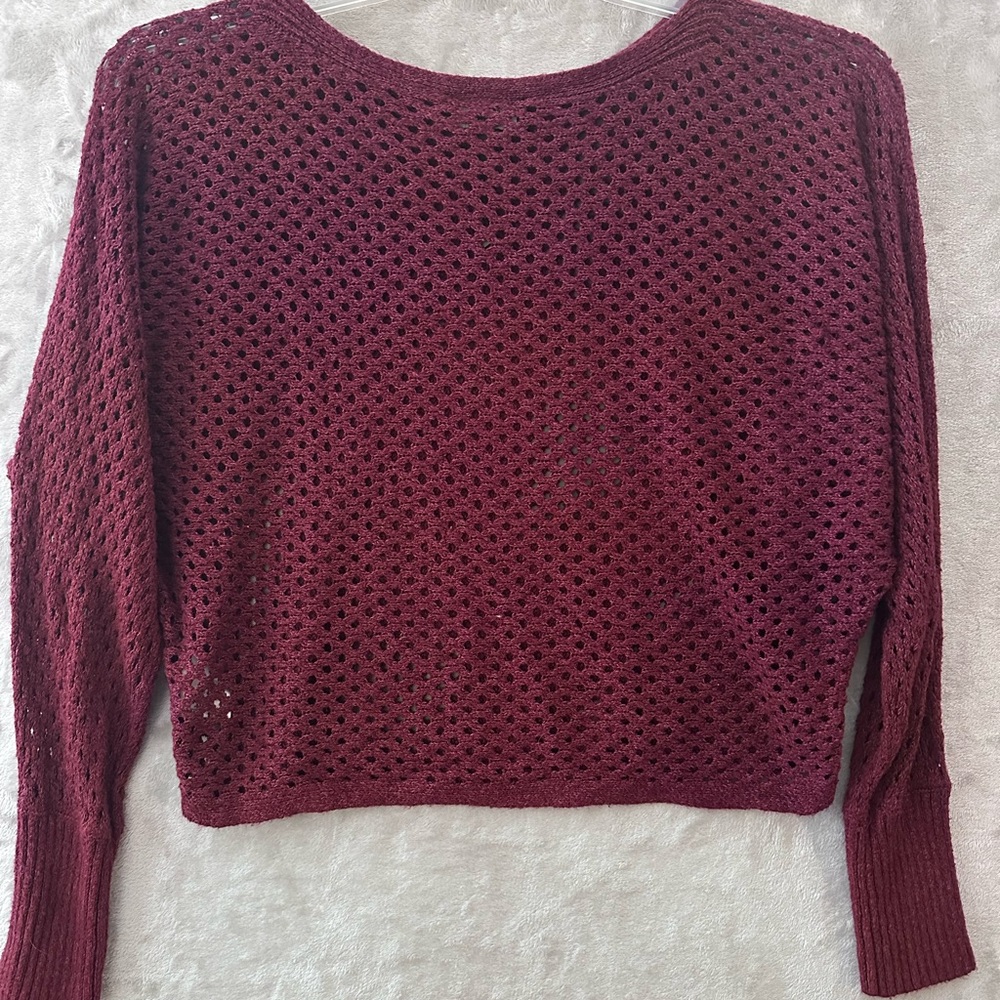 Express Top Open-Knit Crochet Sweater in Wine Cropped